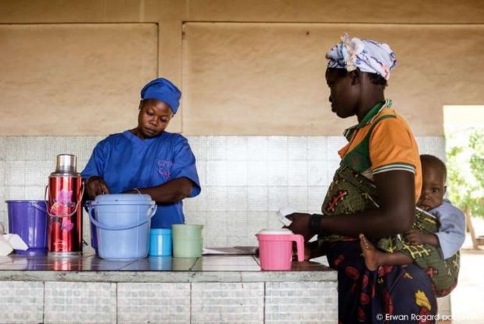 Una dimostrazione pratica della preparazione della pappa