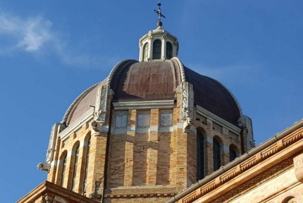 La cupola del Santuario del Ss.Mo Crocifisso lesionata