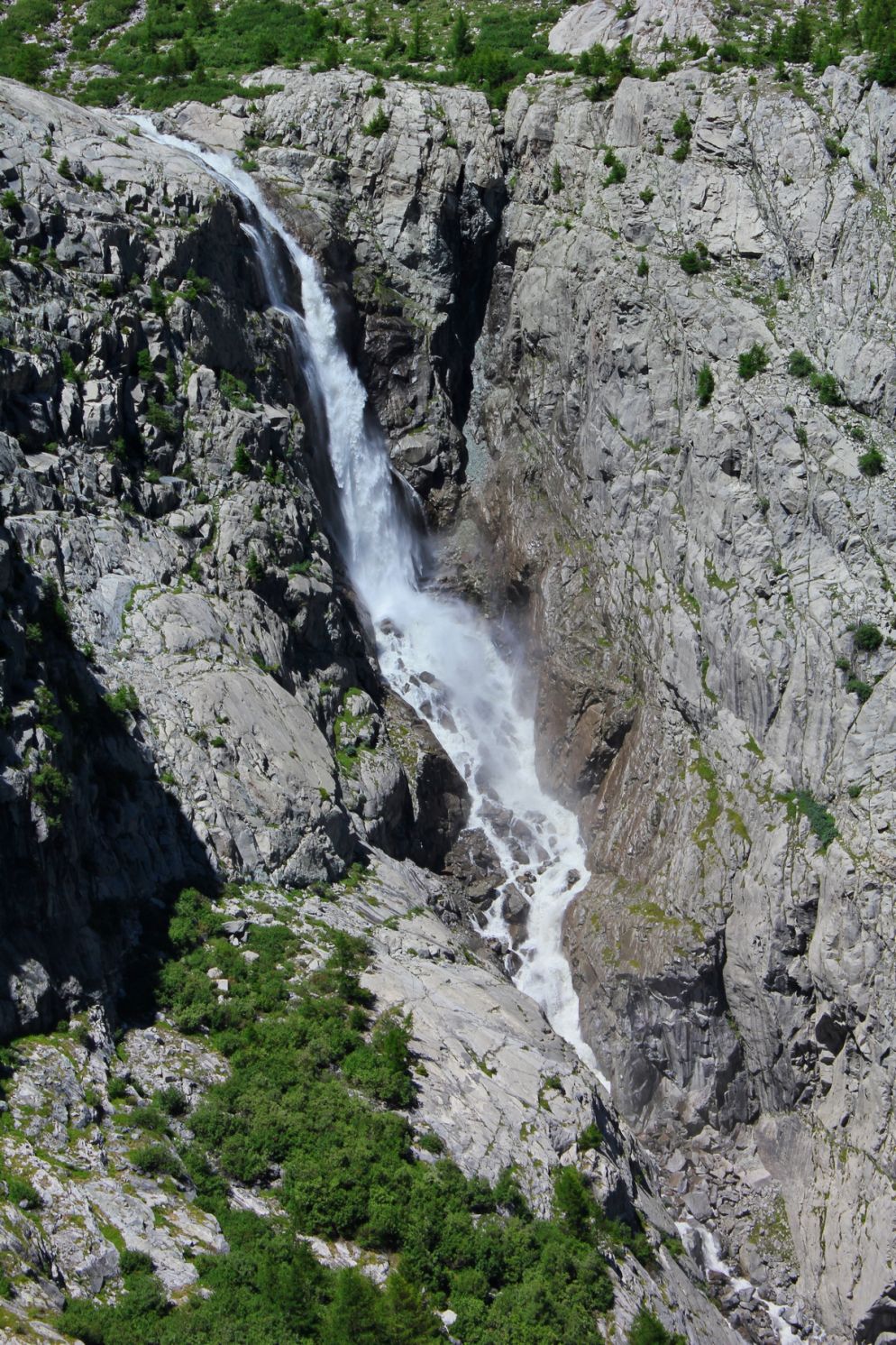 Le cascate del Mataròt (acqua dell’Adamello).