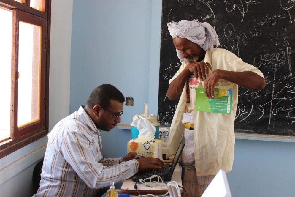 E anche per le medicine è una lotta ogni giorno  (Oxfam - Omar Algunaid)