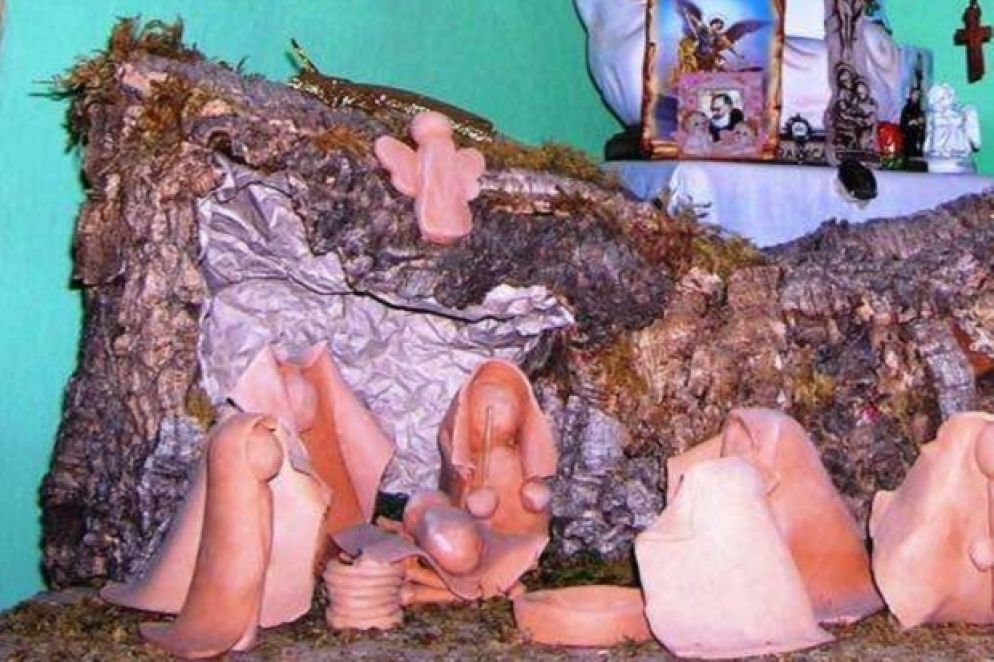 Presepe plasmato in terracotta dai ragazzi disabili dell'associazione Artigianfamiglia