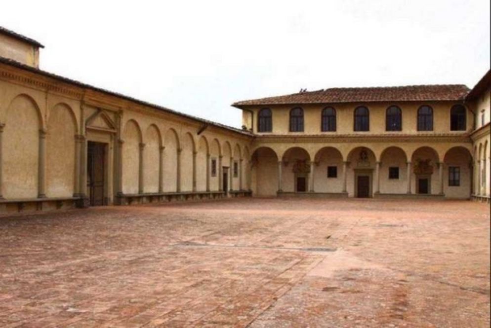 L'arcivescovo di Firenze nella cerimonia di consegna della Certosa del Galluzzo ha spiegato perché è così importante che la Comunità di San Leolino si assuma la cura di questo luogo di culto: "Una volta appresa la decisione dei monaci cistercensi di lasciare dopo sessanta anni la Certosa, l’immediata preoccupazione è stata quella di trovare una soluzione perché non cambiasse la sua natura e funzione. La presenza di una comunità viva come quella di San Leolino, che ringrazio per l’impegno che si assume, garantirà la cura e l’animazione di questo luogo di spiritualità dove per secoli hanno pregato, studiato e lavorato i monaci. Particolare attenzione sarà posta alla vita liturgica della Certosa, ma il monastero, grazie ad una serie di iniziative diventerà anche un significativo centro di riferimento culturale per la città".