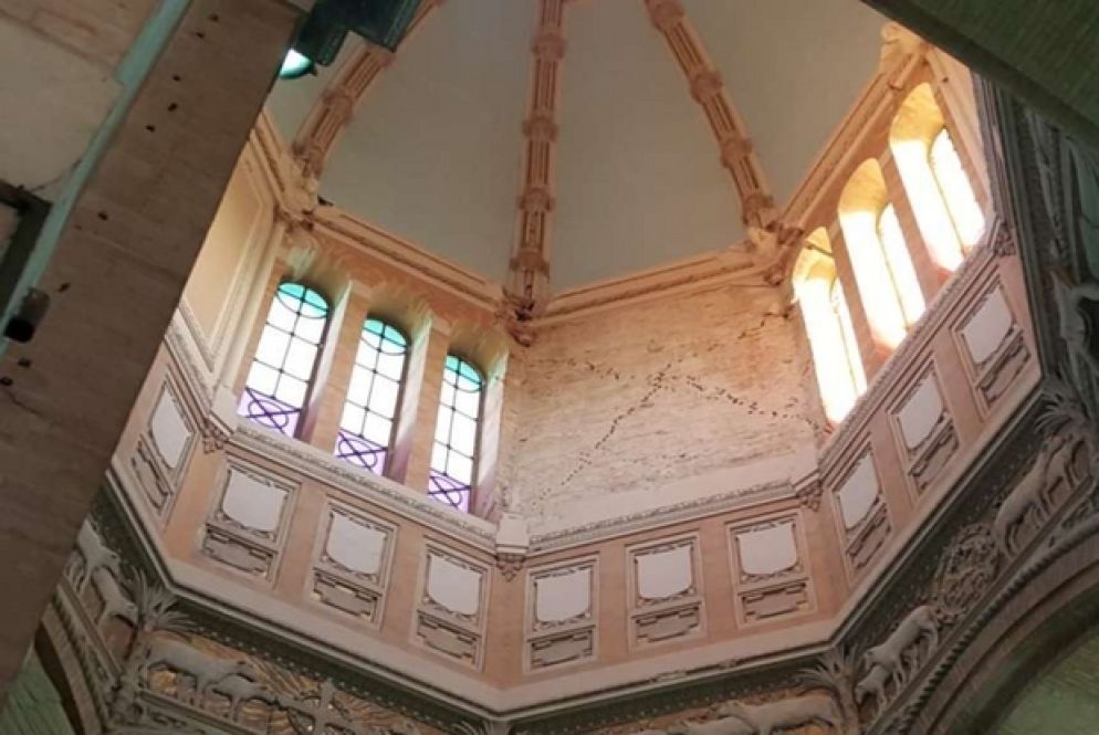 Le lesioni nella cupola viste dall'interno