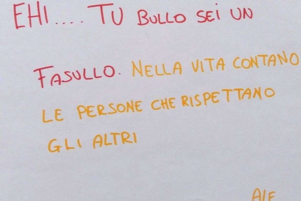 Disegni, lettere e slogan sono stati pubblicati dal Bambino Gesù anche su Facebook, Twitter e Instragram
