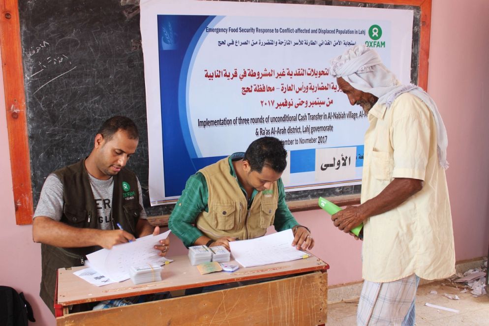 Sette milioni di persone fanno fatica a mangiare e chiedono aiuto ai centri di distribuzione alimentare  (Oxfam - Omar Algunaid)