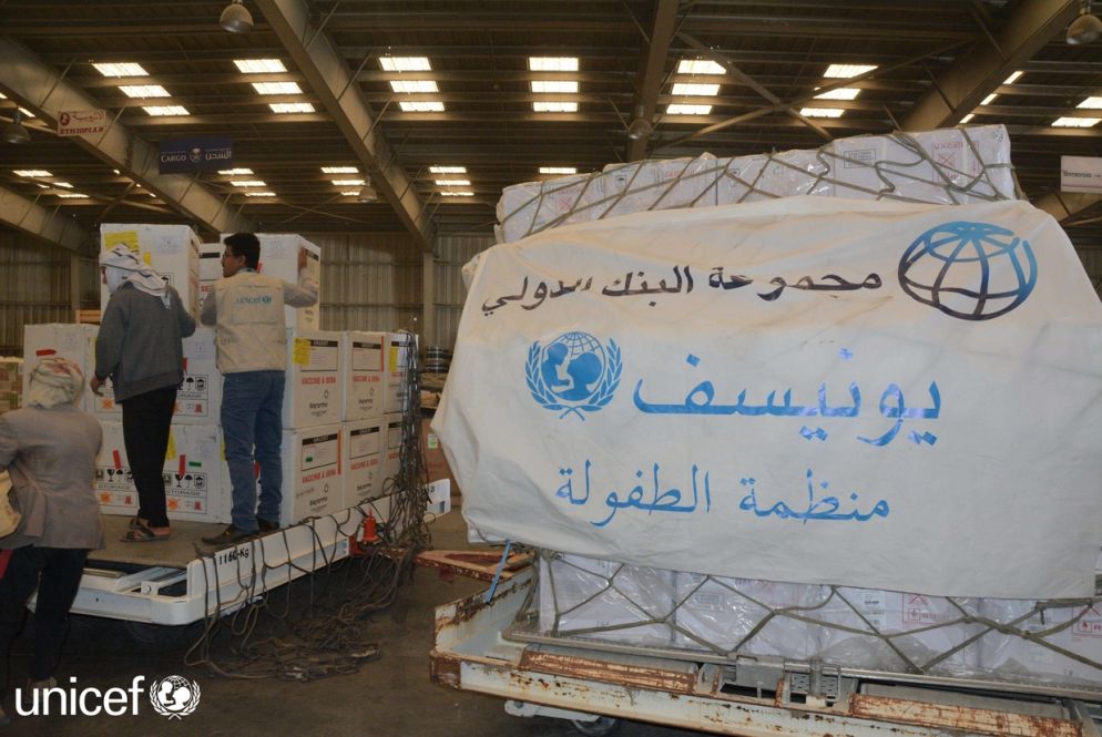 L'Unicef è riuscito a trasportare in Yemen 6 milioni di dosi di vaccino. Serviranno per 3,7 milioni di bimbi e per gli adulti