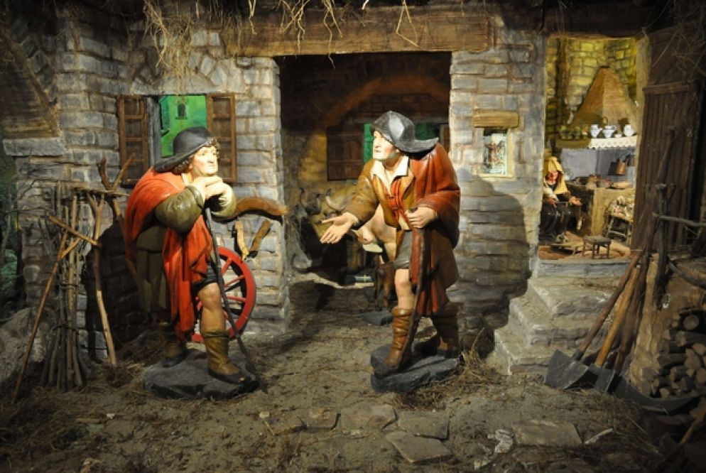 Il venditore di mucche. Statue seicentesche del presepe del Santuario della Madonneta, Genova (foto Molinari)