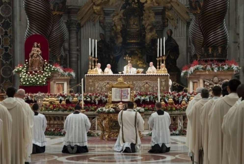 La Messa della notte di Natale in San Pietro (Vatican News)