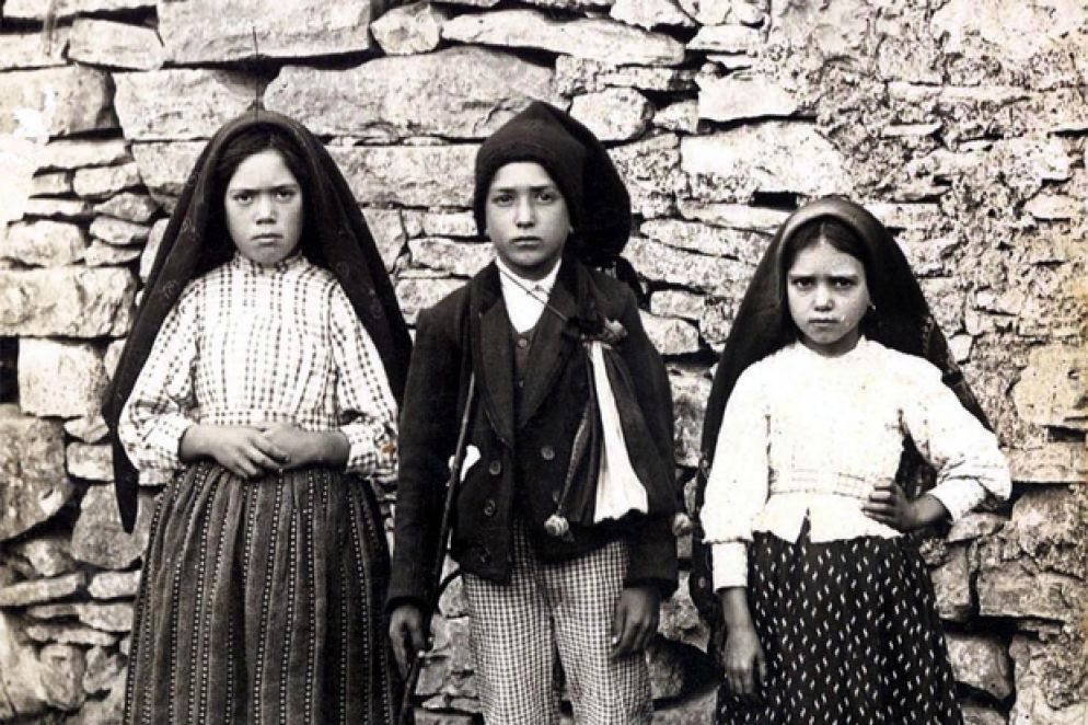 I tre pastorelli: da sinistra Lucia dos Santos (suor Lucia), Francesco Marto e Giacinta Marto