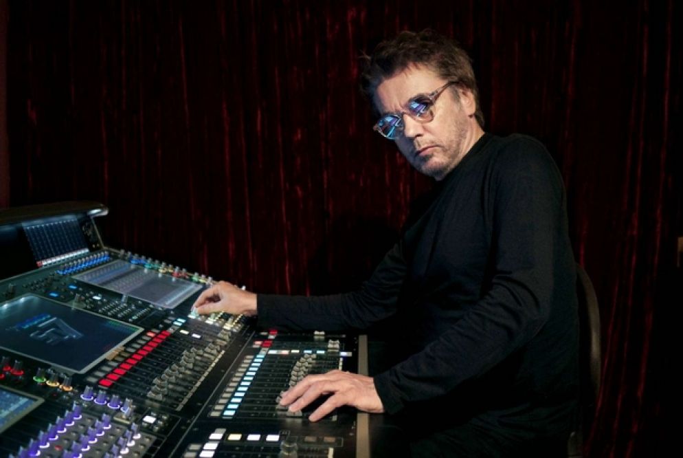 Jean-Michel Jarre è il musicista francese che ha venduto di più nel mondo con i suoi 80 milioni di dischi