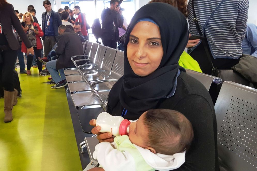 Fatima con la piccola Maràn di quattro mesi (foto Luca Liverani)