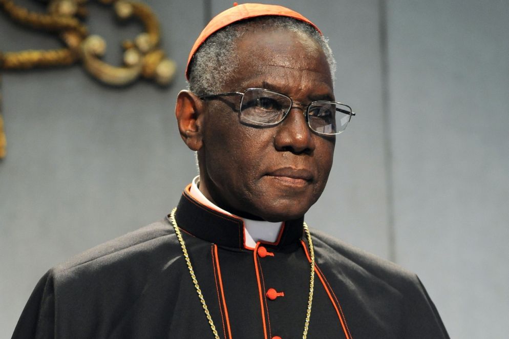 Il cardinale Robert Sarah, prefetto della Congregazione per il Culto Divino e la Disciplina dei Sacramenti (Siciliani)