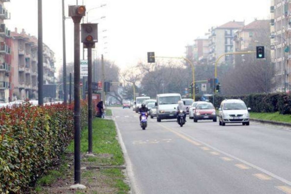 La postazione autovelox fissa di via Palmanova a Milano