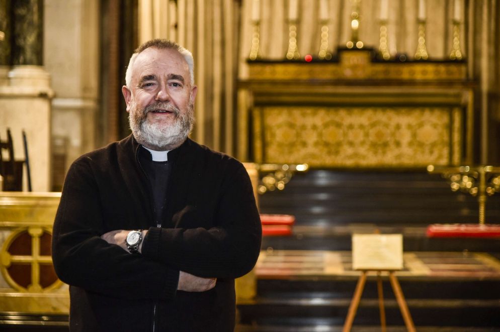 Il reverendo Jonathan Boardman, parroco della chiesa anglicana di All Saints (Siciliani)