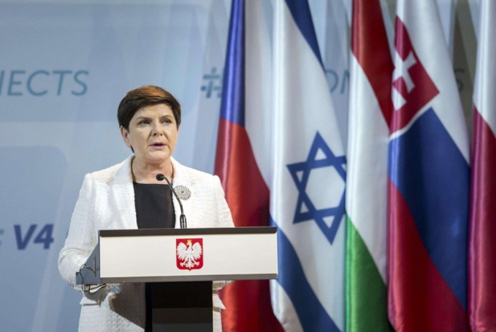 La premier del partito nazionalista (Pis) Beate Szydlo (Ansa)