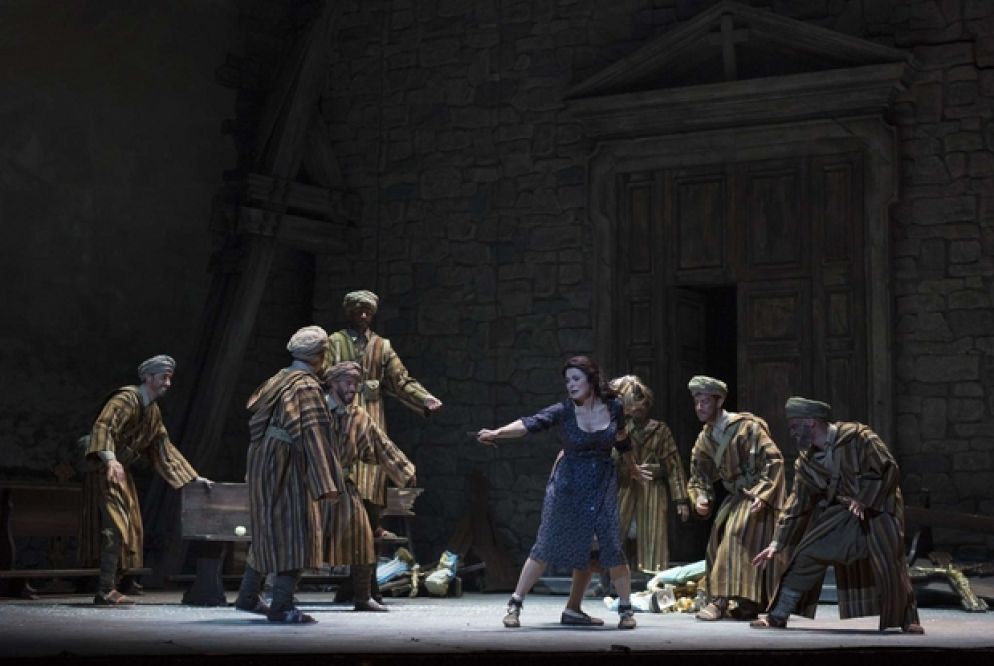 La Antonacci nella drammatica scena della violenza da parte dei "goumiers"