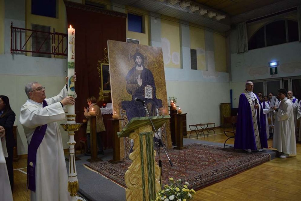 Un momento della veglia di preghiera a Spoleto
