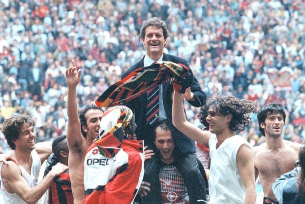 Capello festeggia la conquista del 15° scudetto rossonero nel 1996 (Ansa)