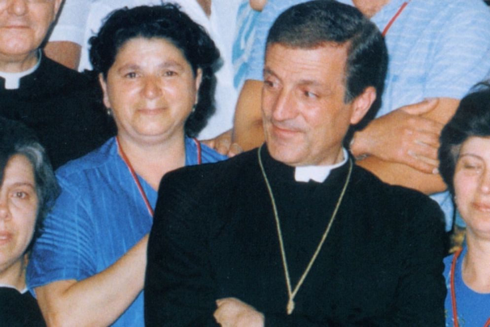 Un'altra immagine del vescovo di Molfetta