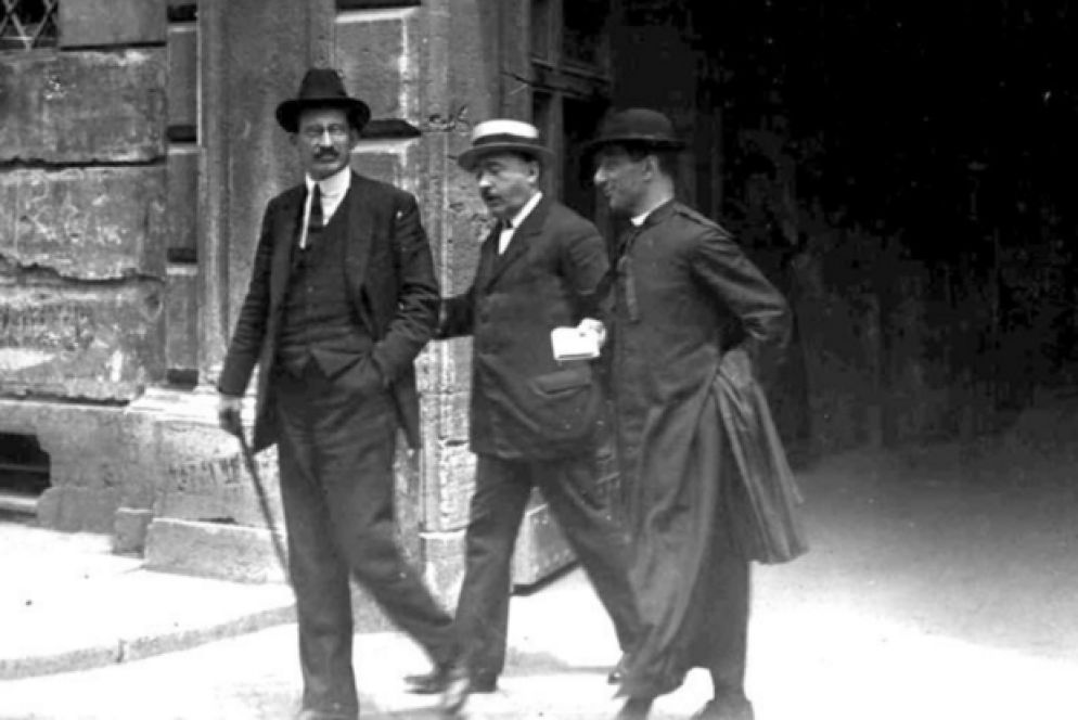De Gasperi, Gavazzoni e don Sturzo nel 1921 a Napoli