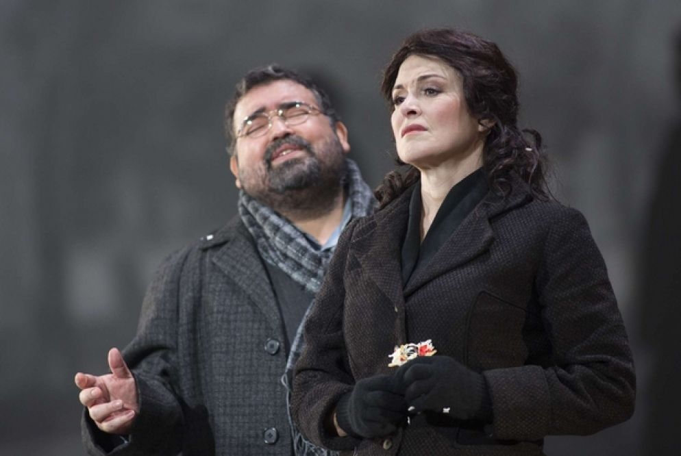 Anna Caterina Antonacci nel ruolo che valse l'Oscar alla Loren nel 1962 e il tenore Aquiles Machado