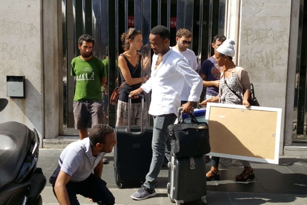 Con il trolley... ma per andare dove?