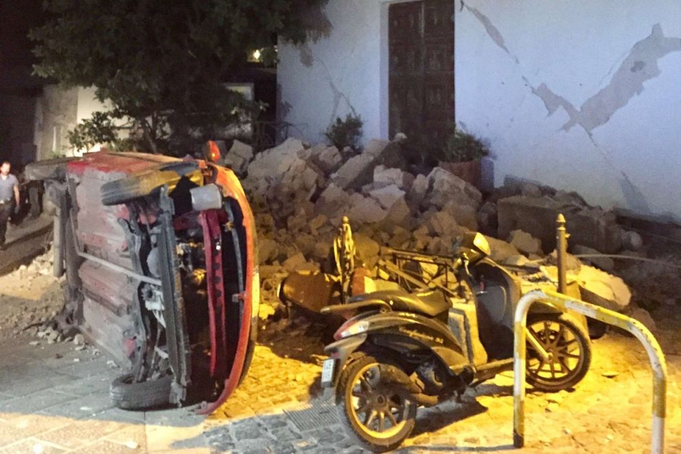 Scene di distruzione a Ischia (Mauro Pagnano)