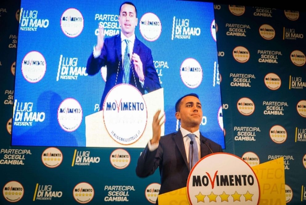 Luigi Di Maio in un comizio elettorale (Ansa)