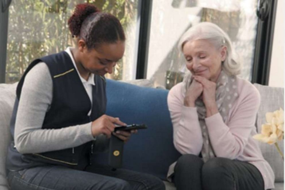 Un'immagine pubblicitaria del servizio della Posta francese