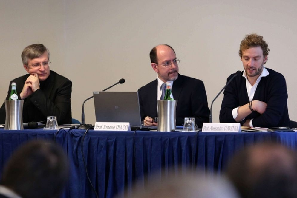 Da sinistra don Saottini, Diaco e D'Avenia (Fotogramma)