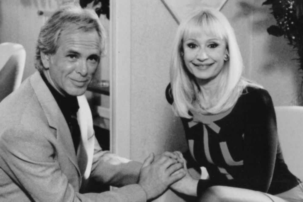 Raffaella Carrà e Ray Lovelock in "Mamma per caso"