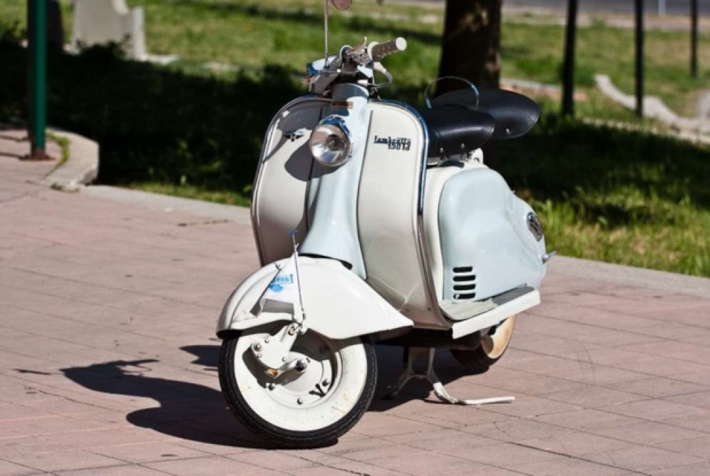Lo scooter rivale della Vespa fu costruito in Italia fino al 1971, poi è diventato di proprietà cinese