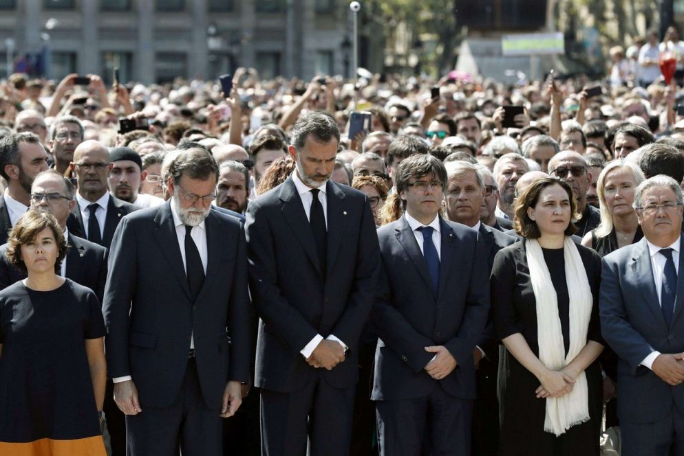 Il raduno per commemorare le vittime