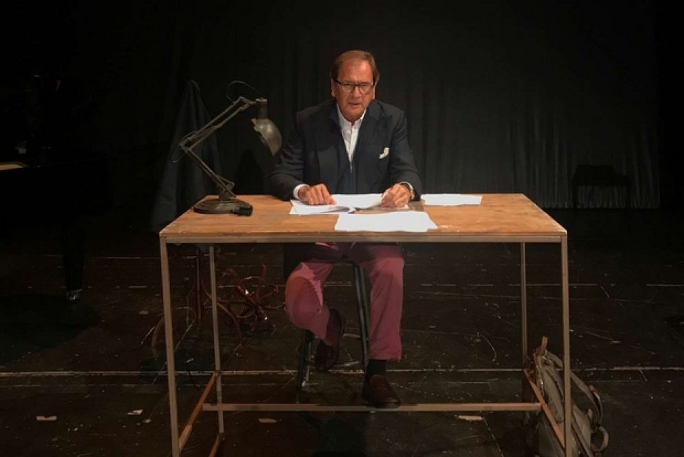 Massimo De Luca porta in teatro il caso “diplomatico” che coinvolse Nicolò Carosio