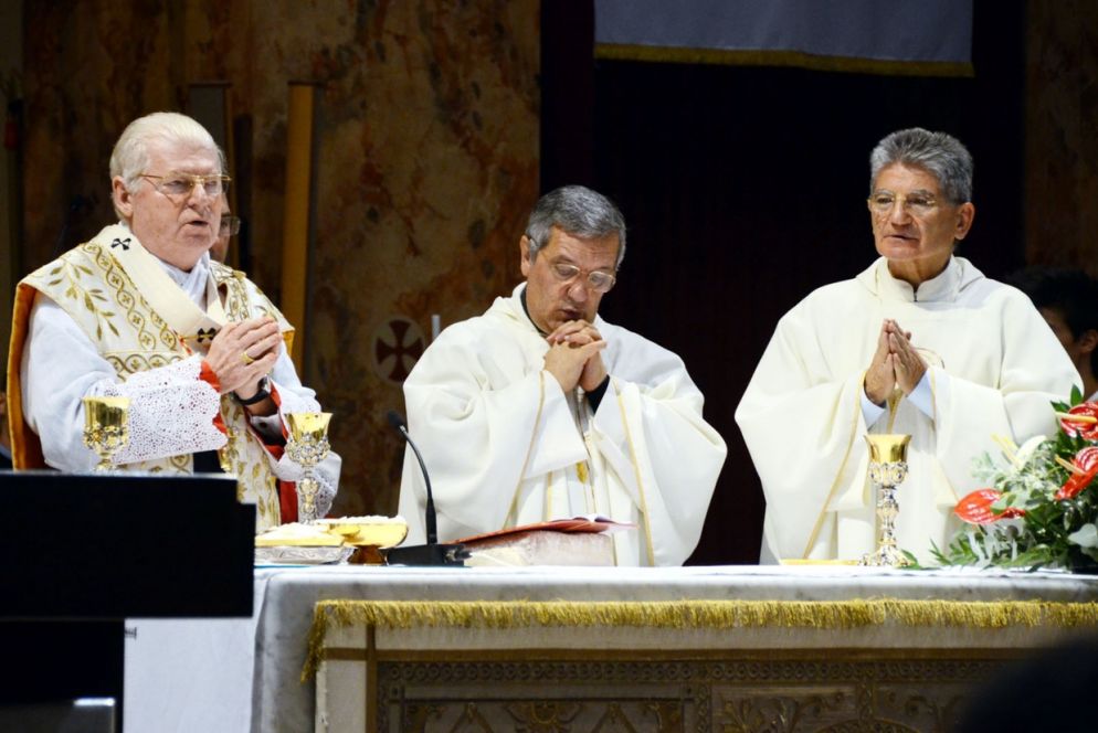 Il 12 ottobre 2011. La prima visita pastorale del cardinale Angelo Scola a Lecco: nella foto sta celebrando Messa nella Basilica di San Nicolò