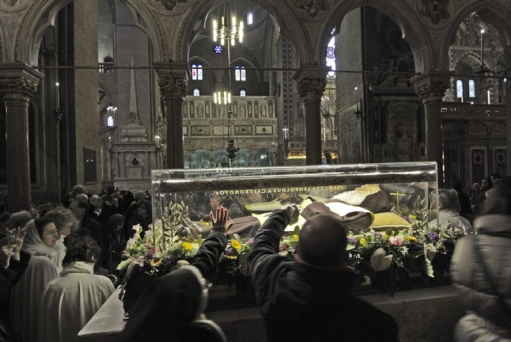 L’ostensione della salma di san Leopoldo