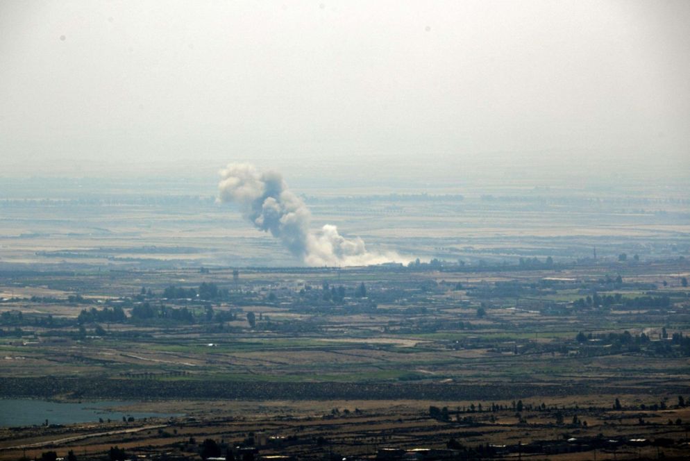 Un'immagine dei bombardamenti in atto nella regione ancora in mano ai ribelli anti-Damasco (Ansa)