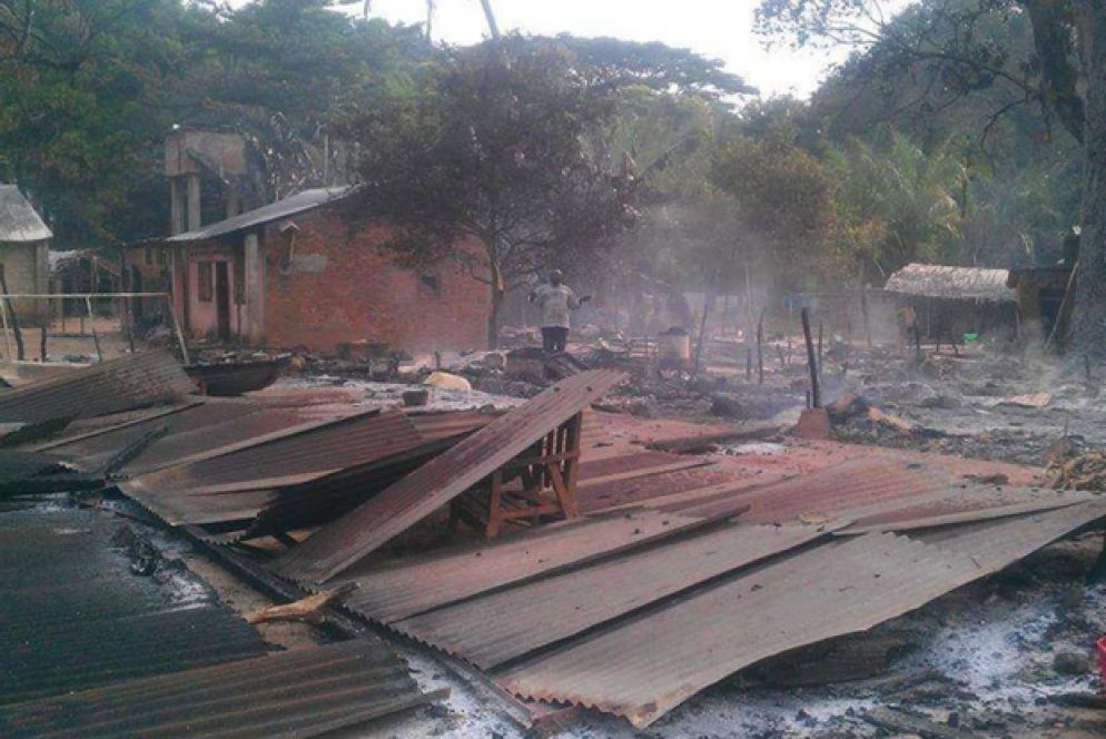 La desolazione dell'area dell'arcivescovado, con l'attiguo dormitorio, dopo l'incendio. La missione ospita 26mila sfollati non musulmani