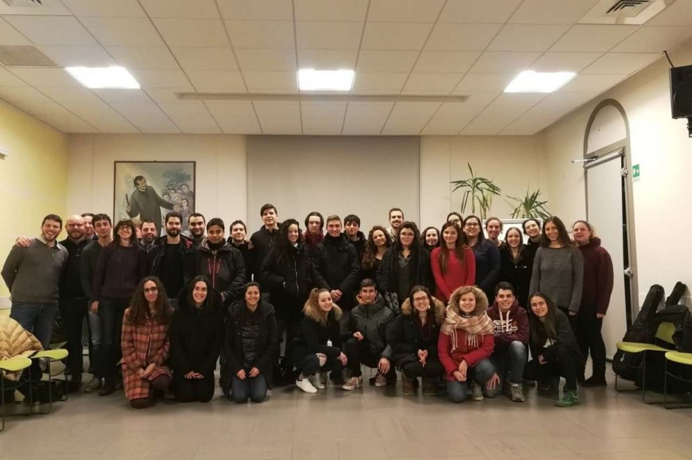 Il gruppo di giovani della diocesi di Padova che partecipa alla Gmg di Panama, insieme a don Paolo Zaramella, direttore dell’Ufficio di Pastorale dei Giovani. In tutto i partecipanti del gruppo diocesano sono 44: cinque preti, 20 ragazzi e 24 ragazze, l’età media è 24 anni. Altri 42 giovani partirono dalla comunità di Campagnola di Brugine (Sara Melchiori)