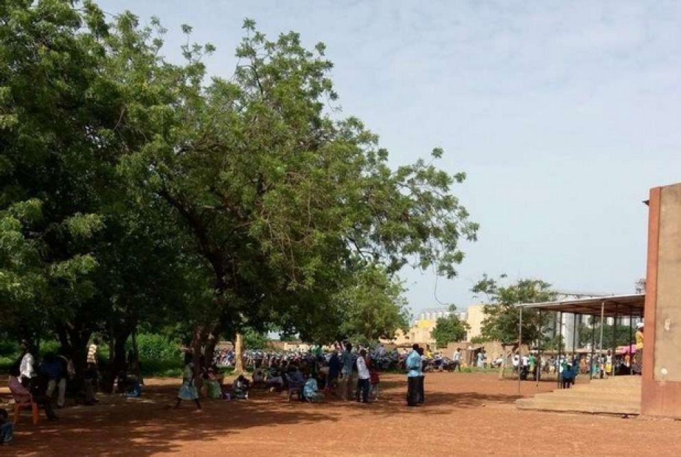 L'intero ricavato sarà devoluto al progetto “Seminando Futuro per Tutti” in Burkina Faso, voluto della Comunità Missionaria di Villaregia per favorire l'autosussistenza di famiglie e agricoltori delle periferie di Ouagadougou, la capitale. I missionari della Comunità realizzeranno orti familiari, pozzi e altre attività di microcredito.