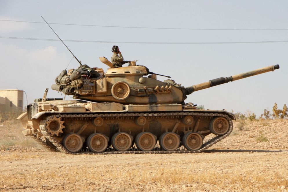 Militari turchi su un carro armato americano