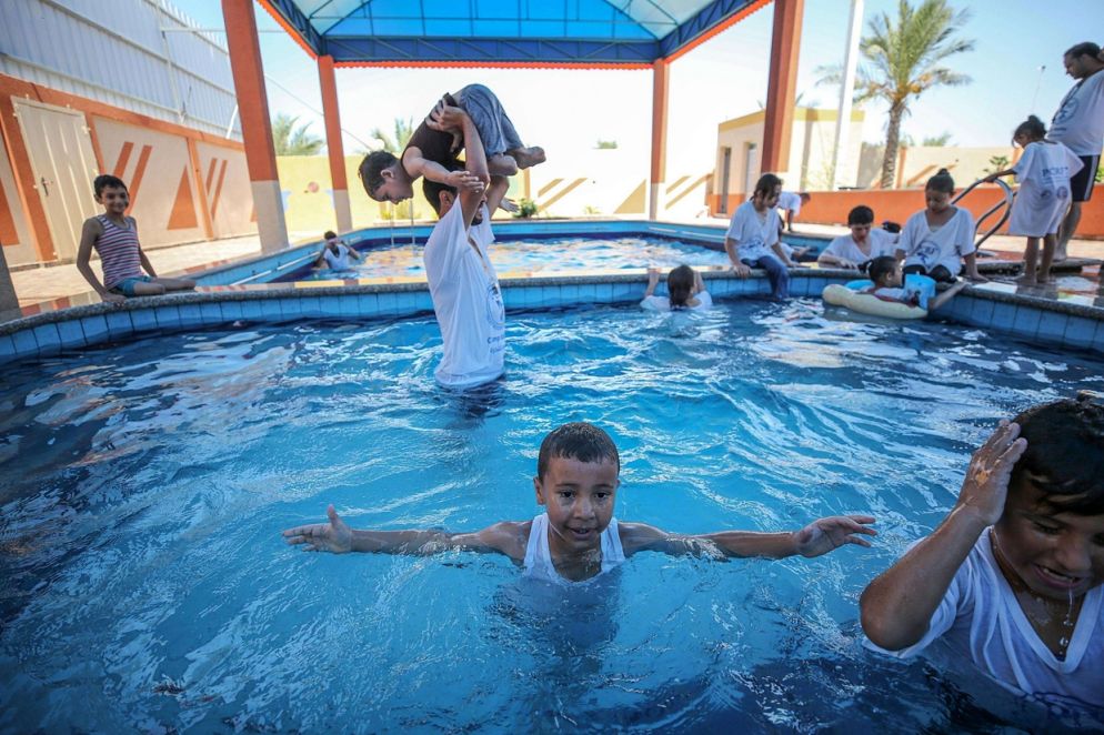 Nell'acqua si è tutti più leggeri. E le protesi non servono (Ansa)