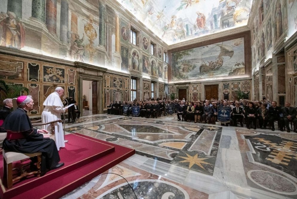 Un momento dell'udienza a parrucchieri ed estetisti (Ansa)