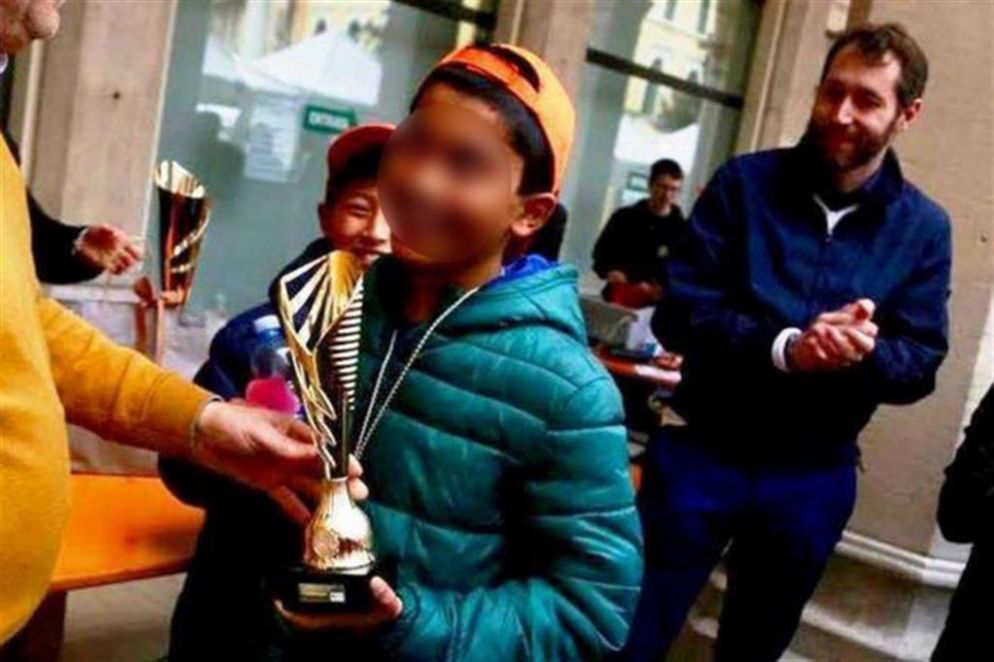 Il piccolo Ahmed a un torneo di scacchi