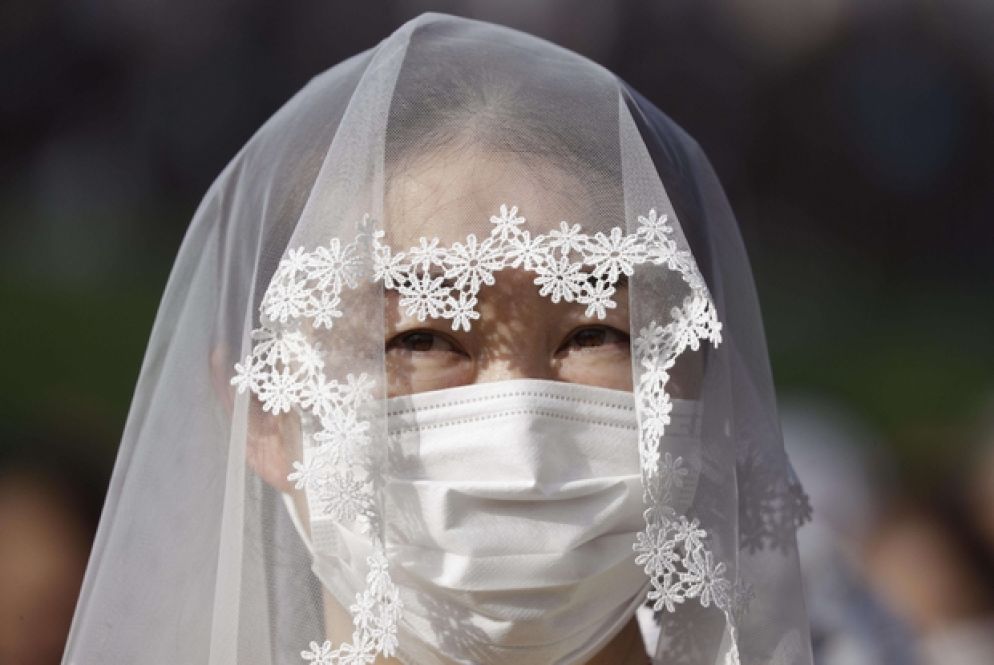 Il velo tradizionale (Ansa)