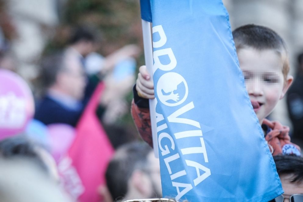 Un'immagine della marcia della famiglia di Verona