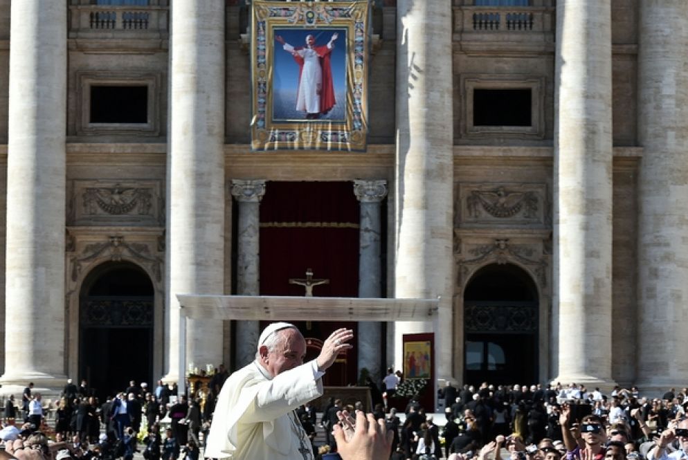 La beatificazione di Paolo VI nel 2014 (Siciliani)