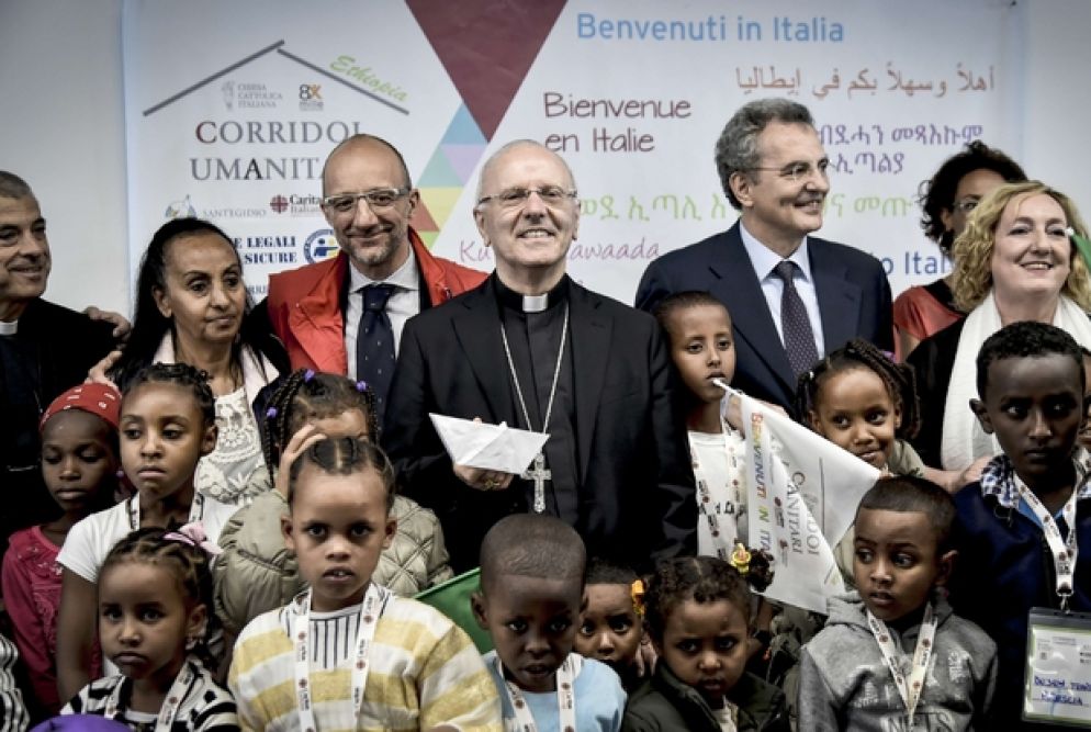 L'arrivo dei profughi con il corridoio umanitario (Siciliani)