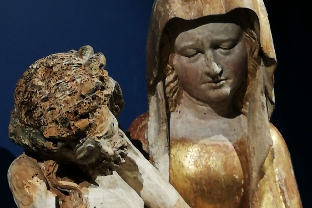 Vesperbild di scultore tedesco del XV secolo (particolare)