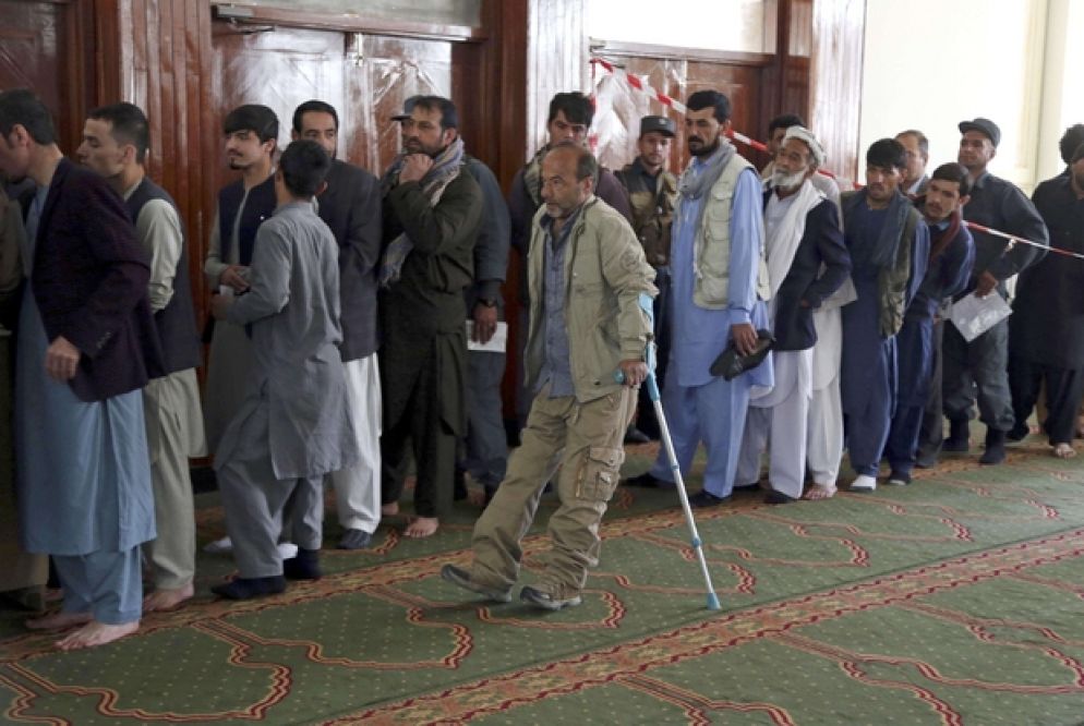 In fila per votare nella capèitale (Ansa)